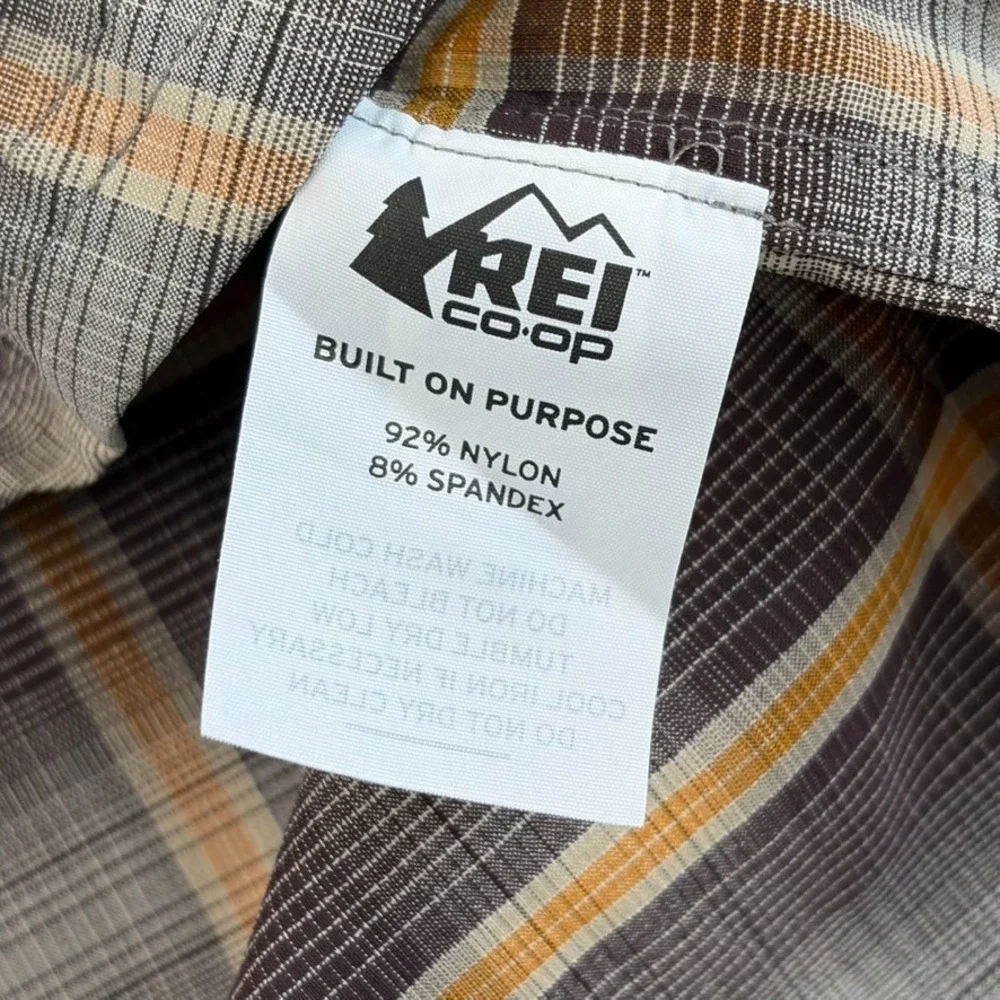 REI Co Op Sahara Tech‎ Shirt in Brown Plaid Men XL Outdoor Vented Hiking NWOT